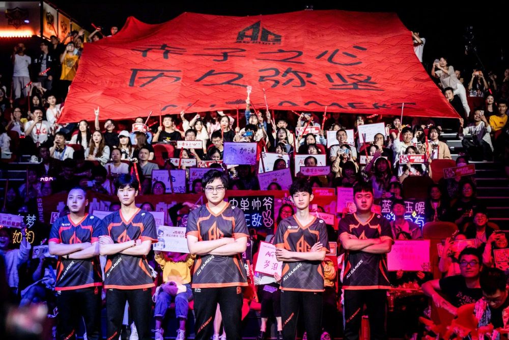 他的表现不